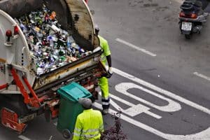 Read more about the article Dumpster Rental 101: Your Complete Guide